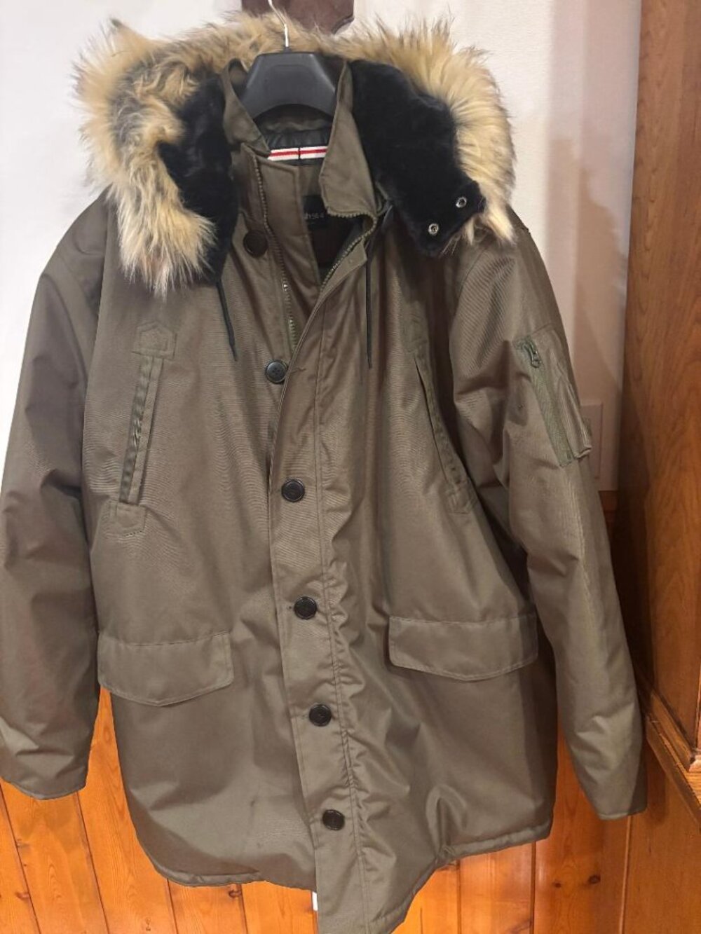 66 North Men's 3XL Insulated Parka Faux Fur Hood - Worn Once